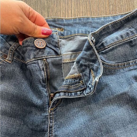 Maurices Medium Wash Skinny Leg Denim Jeans Size L - Picture 4 of 8